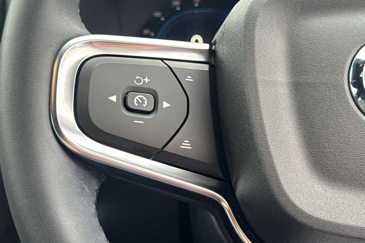 Used Volvo XC40 2022 for sale - 76079147: Photo 11