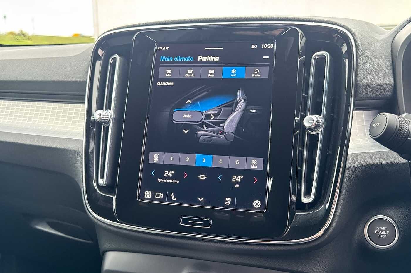 Used Volvo XC40 2022 for sale - 76079147: Photo 23