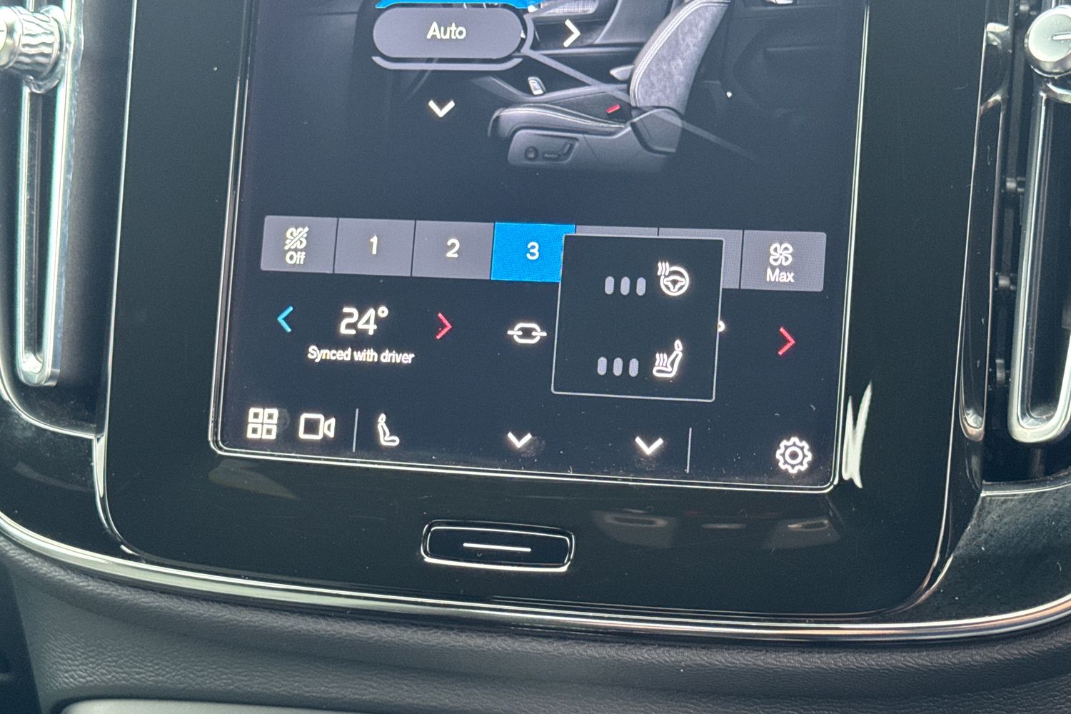 Used Volvo XC40 2022 for sale - 76079147: Photo 24