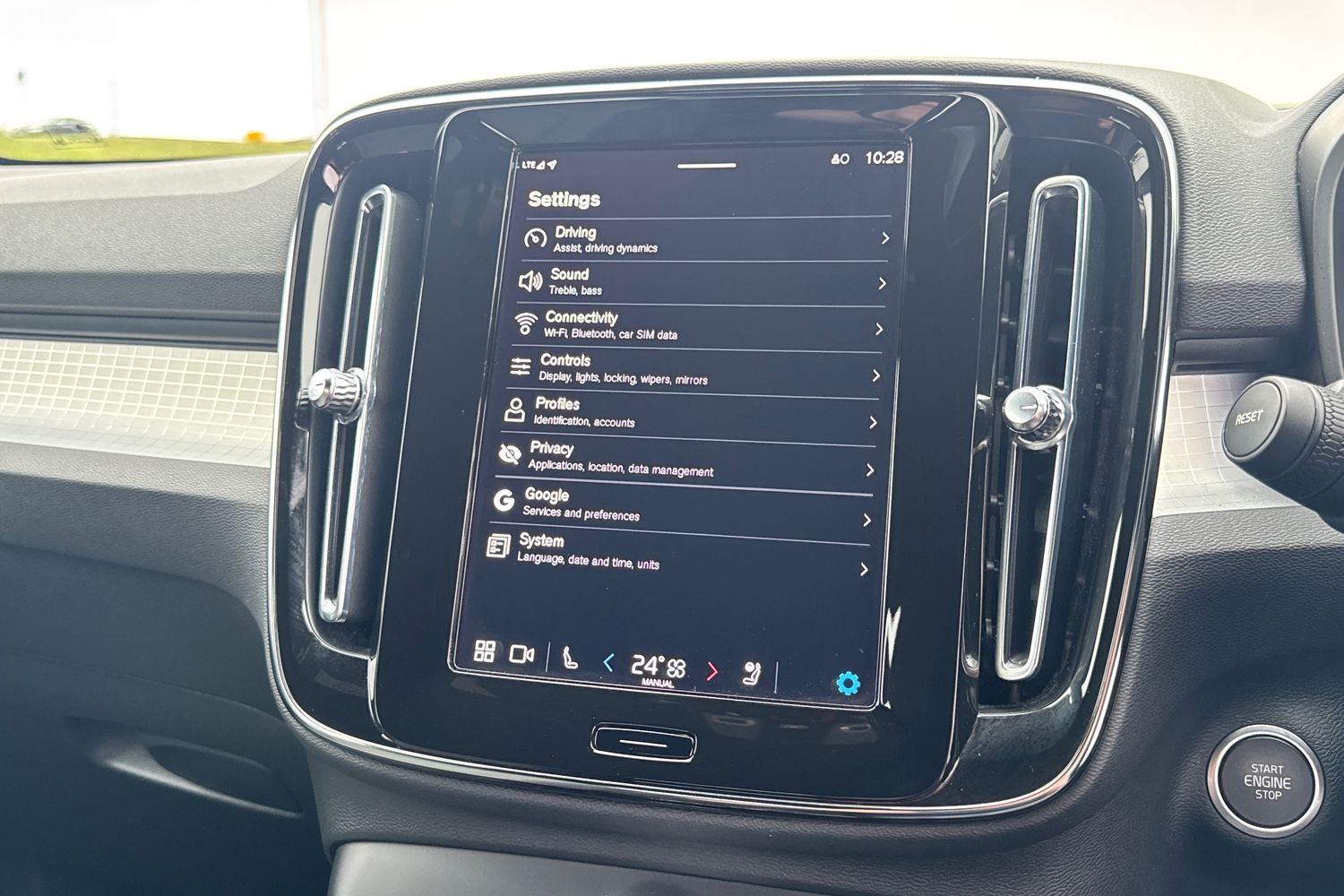 Used Volvo XC40 2022 for sale - 76079147: Photo 25