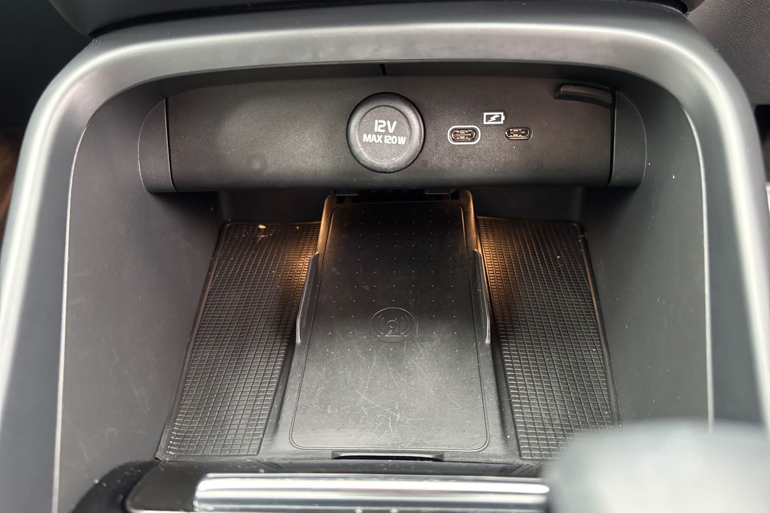 Used Volvo XC40 2022 for sale - 76079147: Photo 35