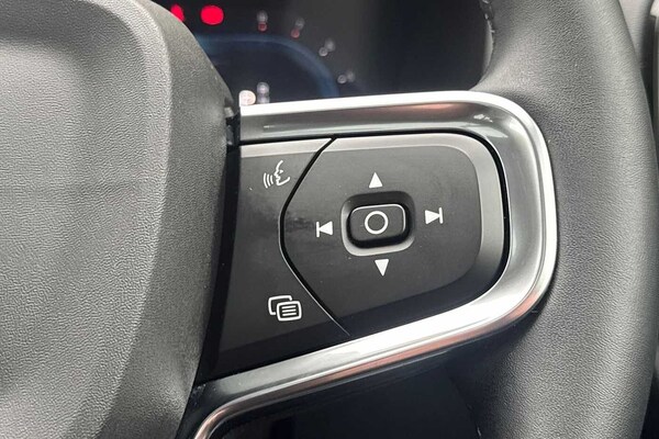 Used Volvo XC40 2022 for sale - 75829288: Photo 12