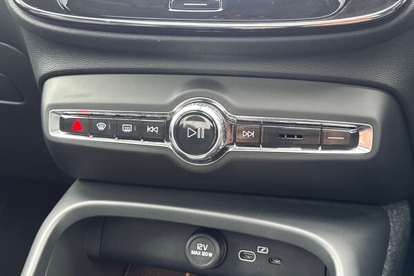 Used Volvo XC40 2022 for sale - 75829288: Photo 14