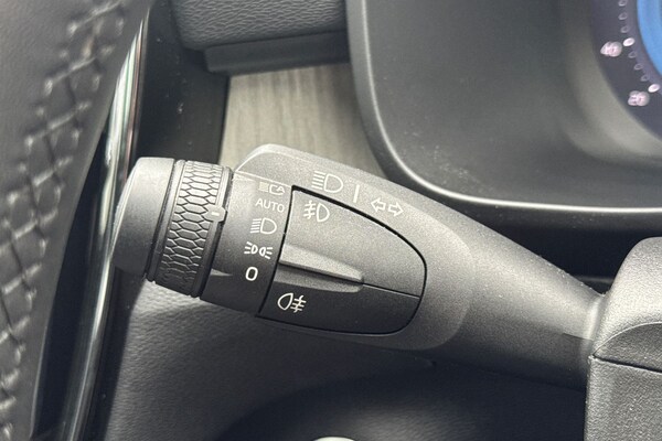 Used Volvo XC40 2022 for sale - 75829288: Photo 27