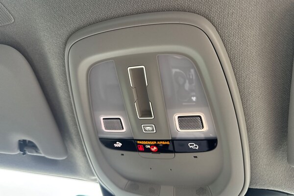 Used Volvo XC40 2022 for sale - 75829288: Photo 33