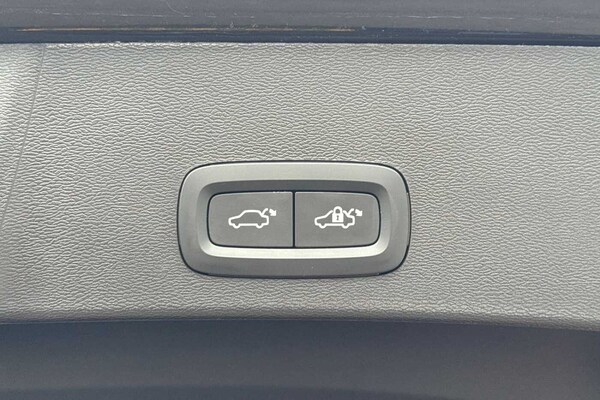 Used Volvo XC40 2022 for sale - 75829288: Photo 38