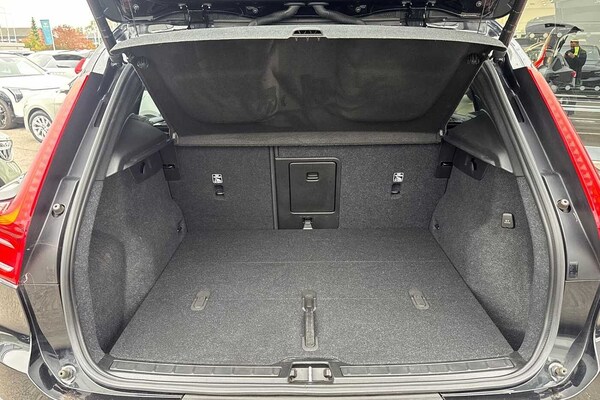 Used Volvo XC40 2022 for sale - 75829288: Photo 8