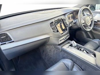 Used Volvo XC90 2023 for sale - 75828912: Photo