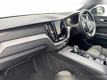 Used Volvo XC60 2021 for sale - 79031676: Photo