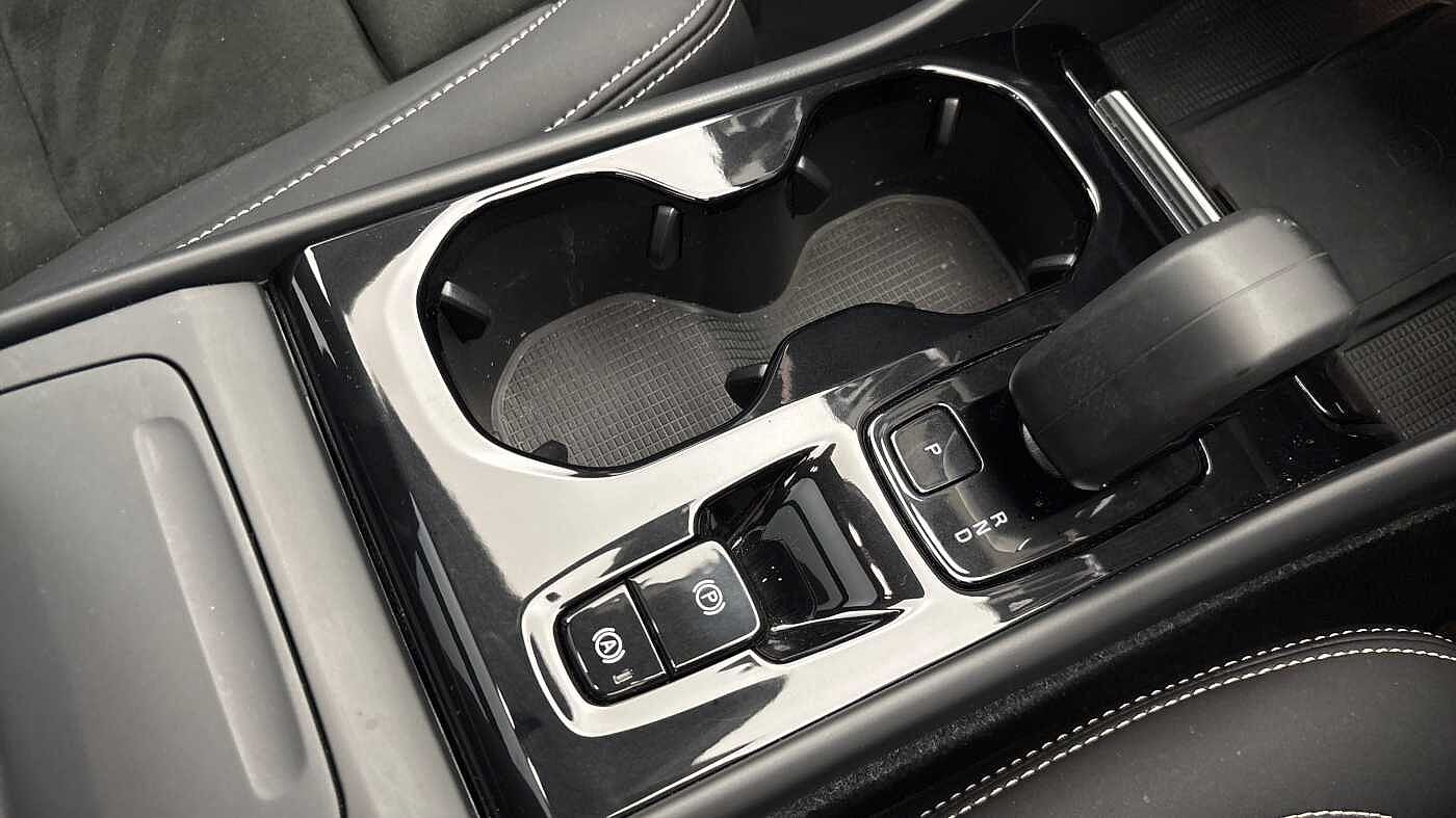 Used Volvo XC40 2022 for sale - 77532077: Photo 32