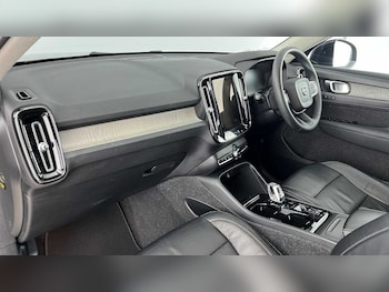 Used Volvo XC40 2022 for sale - 79317864: Photo