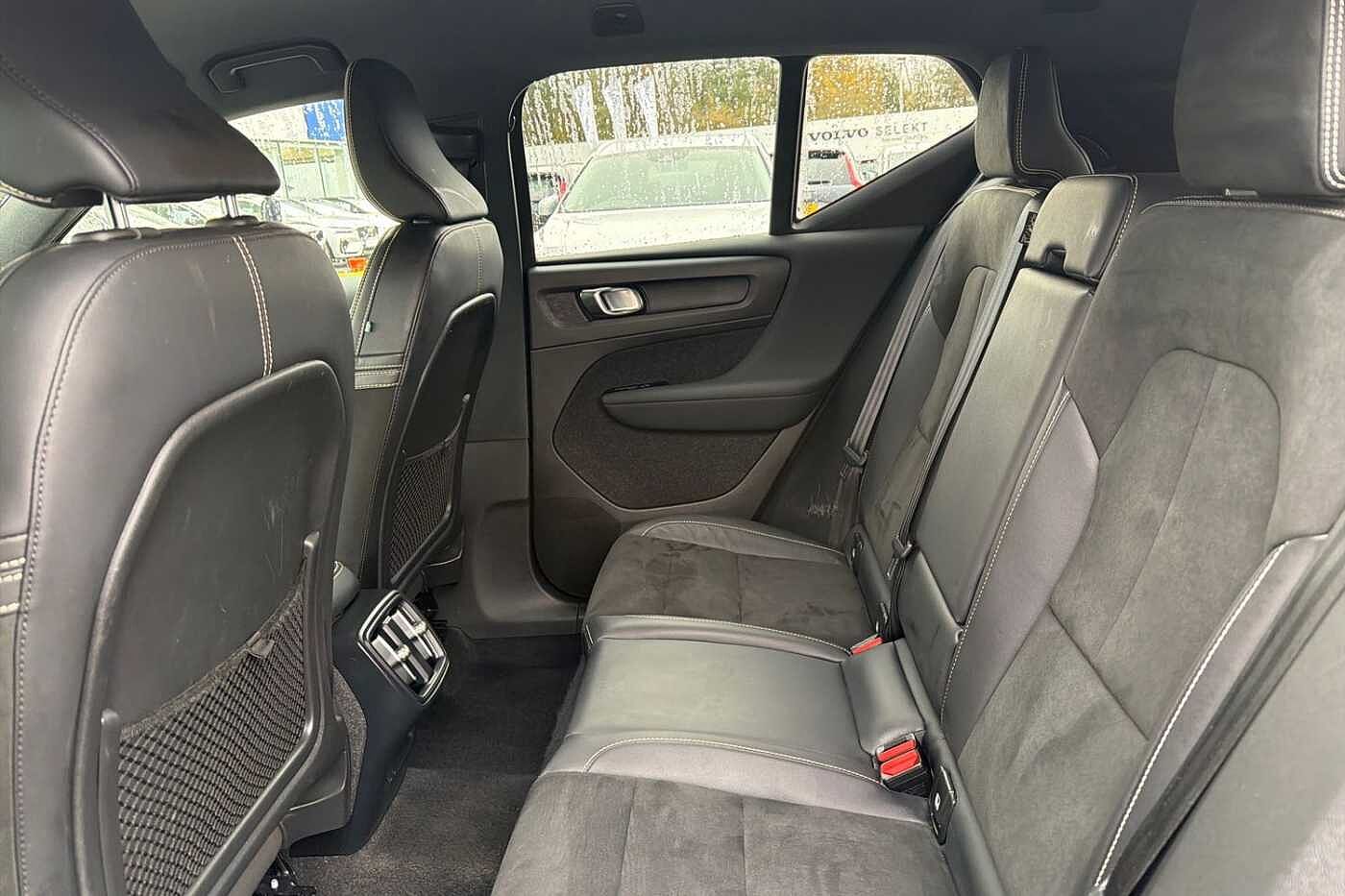 Used Volvo XC40 2021 for sale - 76302312: Photo 17