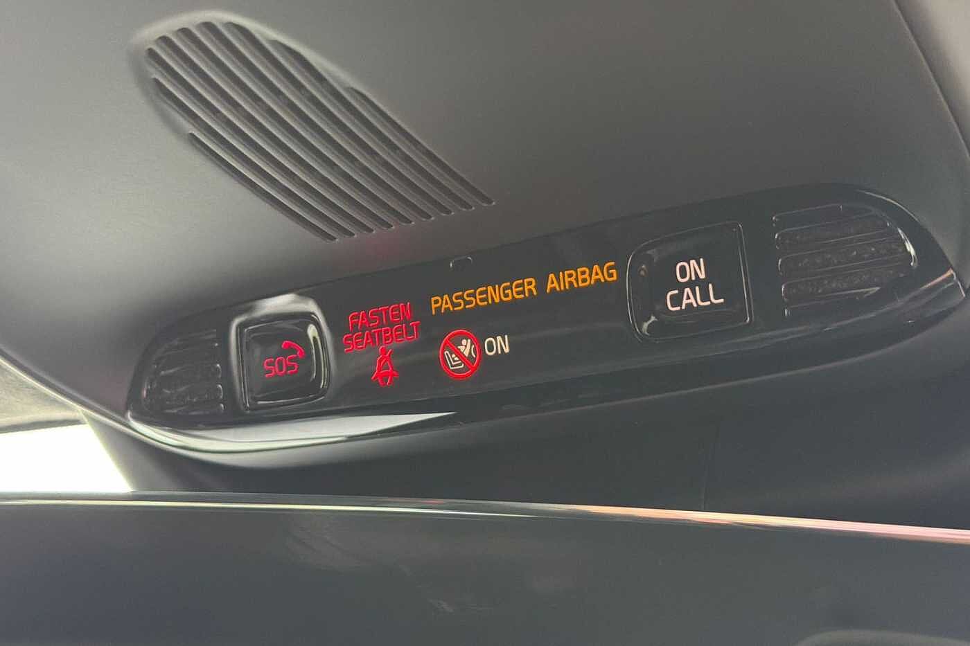 Used Volvo XC40 2021 for sale - 76302312: Photo 32