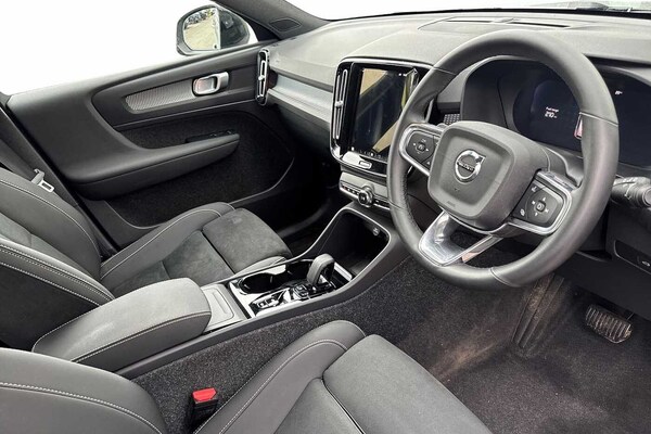 Used Volvo XC40 2024 for sale - 75467241: Photo 10