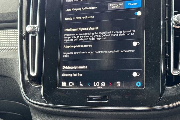 Used Volvo XC40 2024 for sale - 75467241: Photo 25