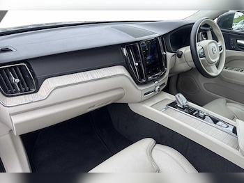 Used Volvo XC60 2021 for sale - 75467263: Photo
