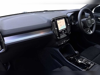 Used Volvo XC40 2026 for sale - 79381253: Photo