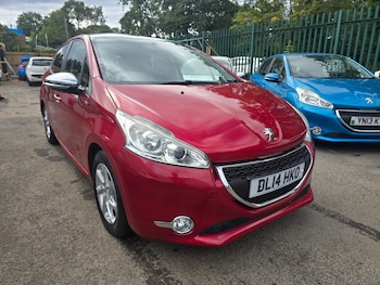 Used Peugeot 208 2014 for sale - 79427722: Photo