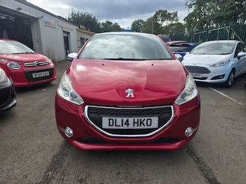 Used Peugeot 208 2014 for sale - 79427722: Photo