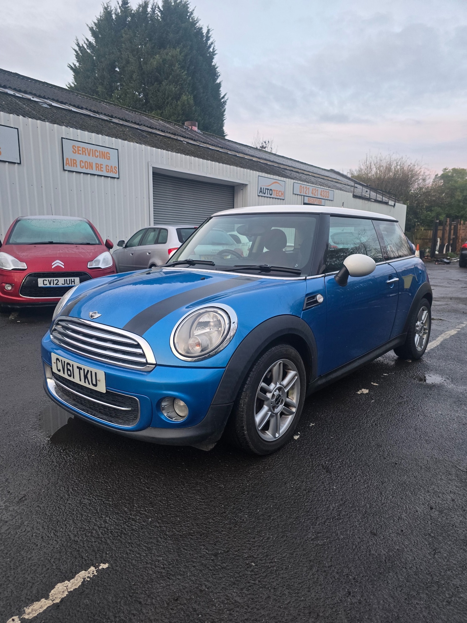 Used MINI Hatch 2011 for sale - 76830783: Photo 1