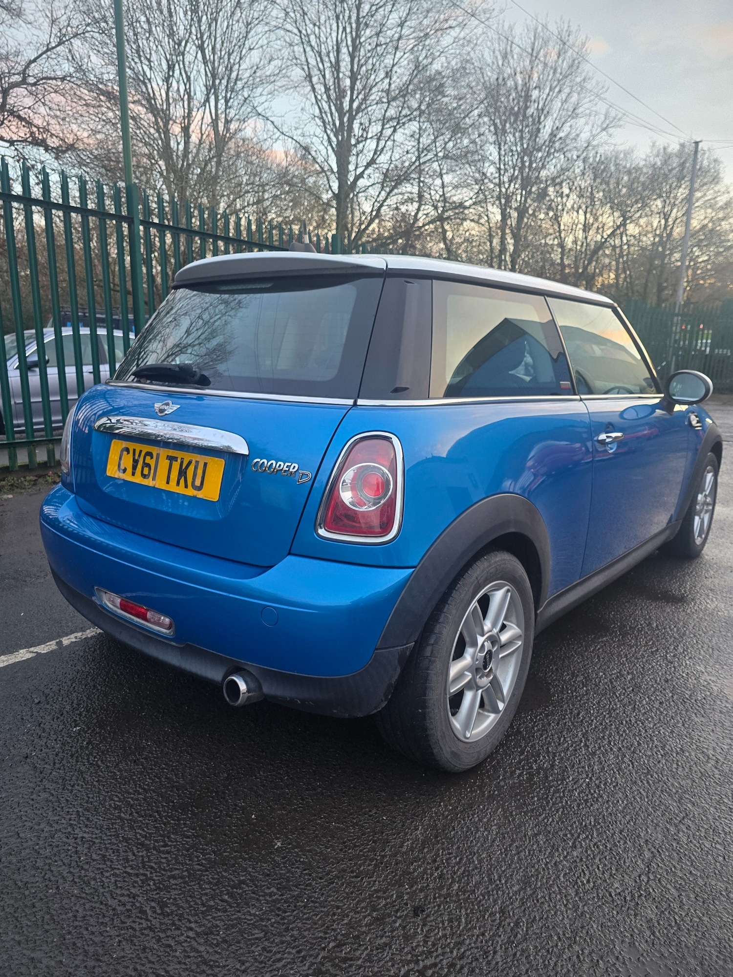 Used MINI Hatch 2011 for sale - 76830783: Photo 4