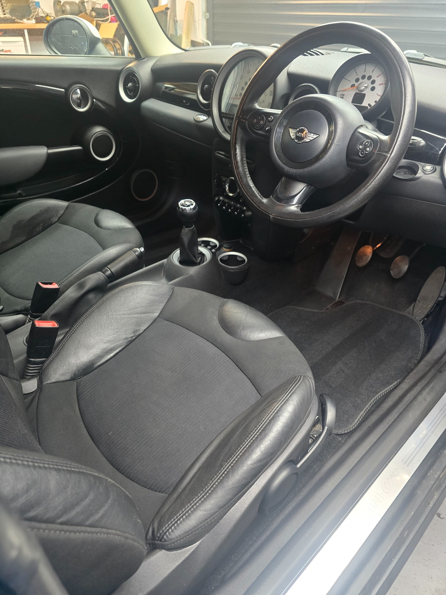Used MINI Hatch 2011 for sale - 76830783: Photo 8