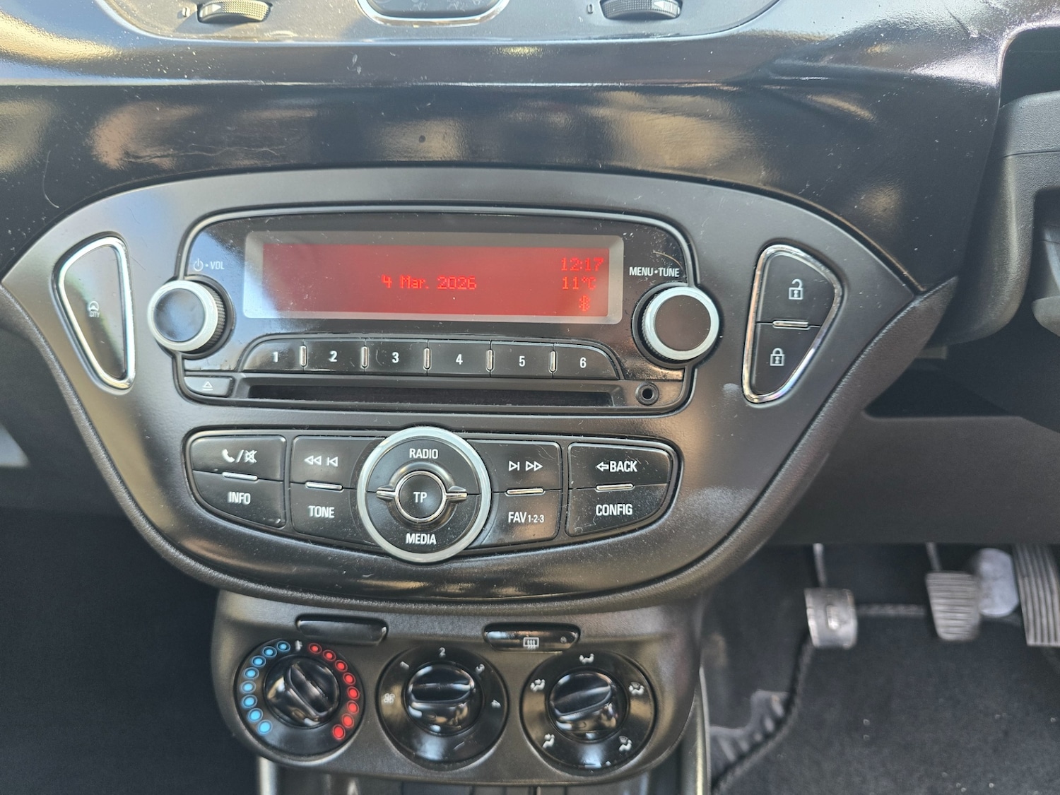 Used Vauxhall Corsa 2015 for sale - 77795221: Photo 19