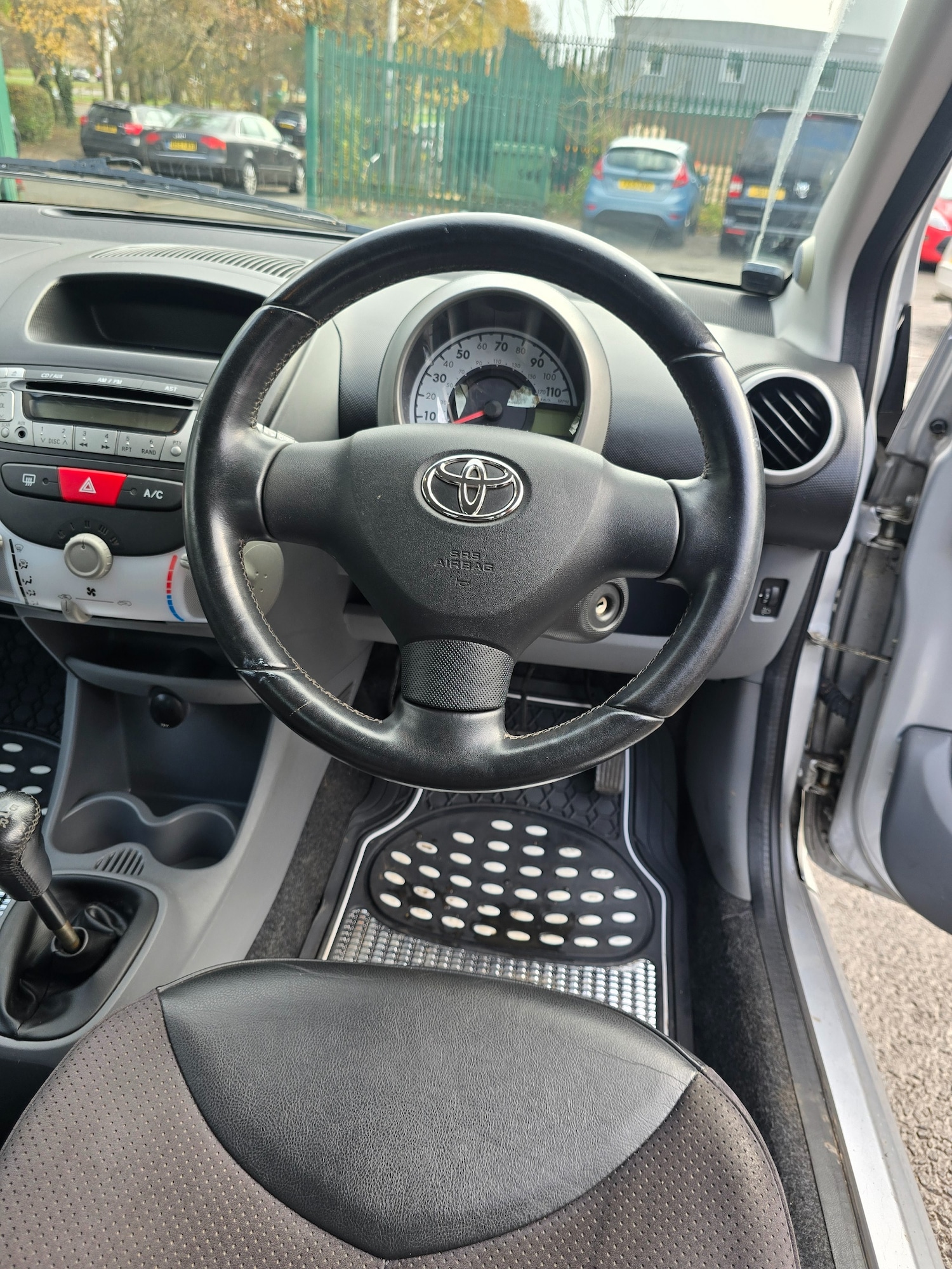 Used Toyota AYGO 2009 for sale - 76483144: Photo 10