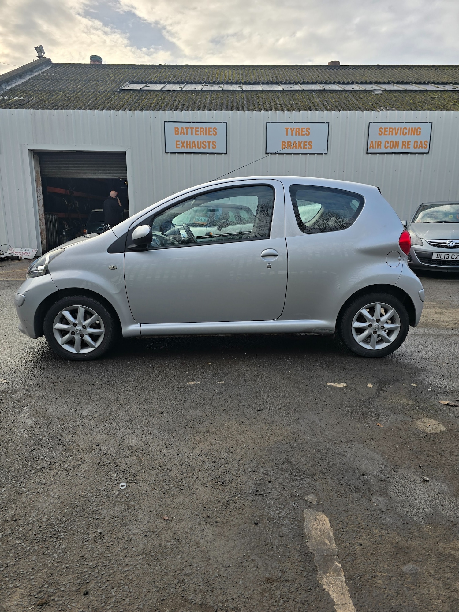Used Toyota AYGO 2009 for sale - 76483144: Photo 5