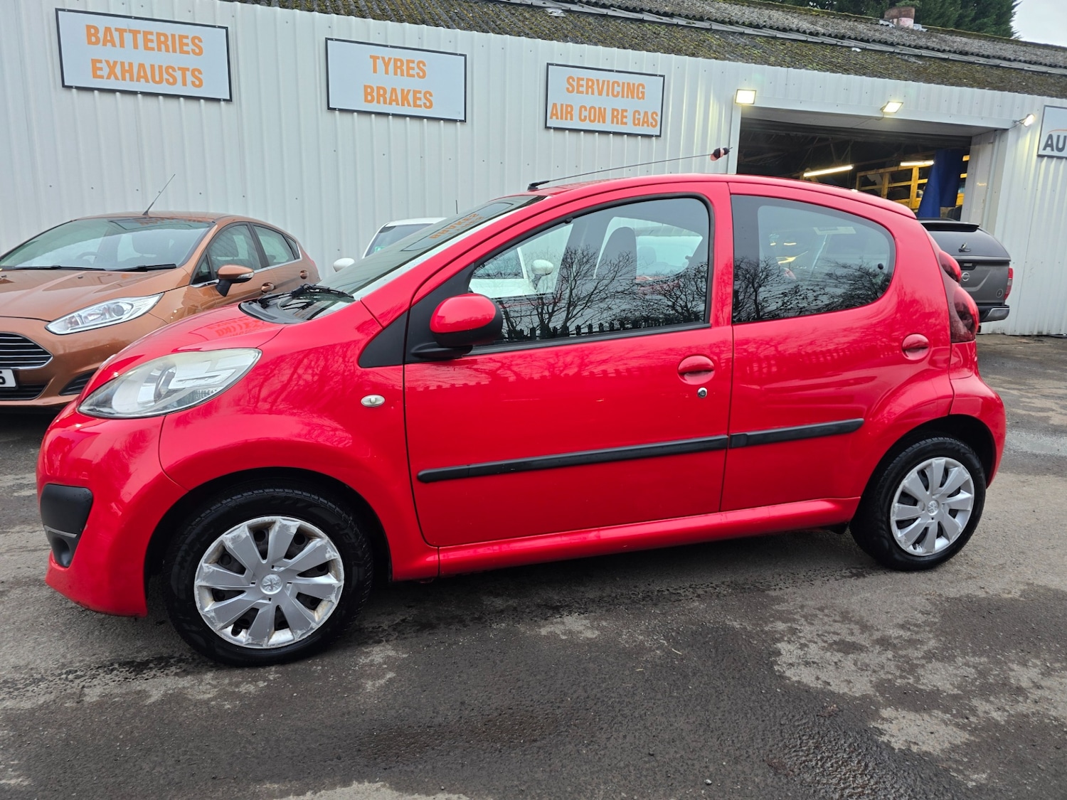 Used Peugeot 107 2013 for sale - 77584405: Photo 6
