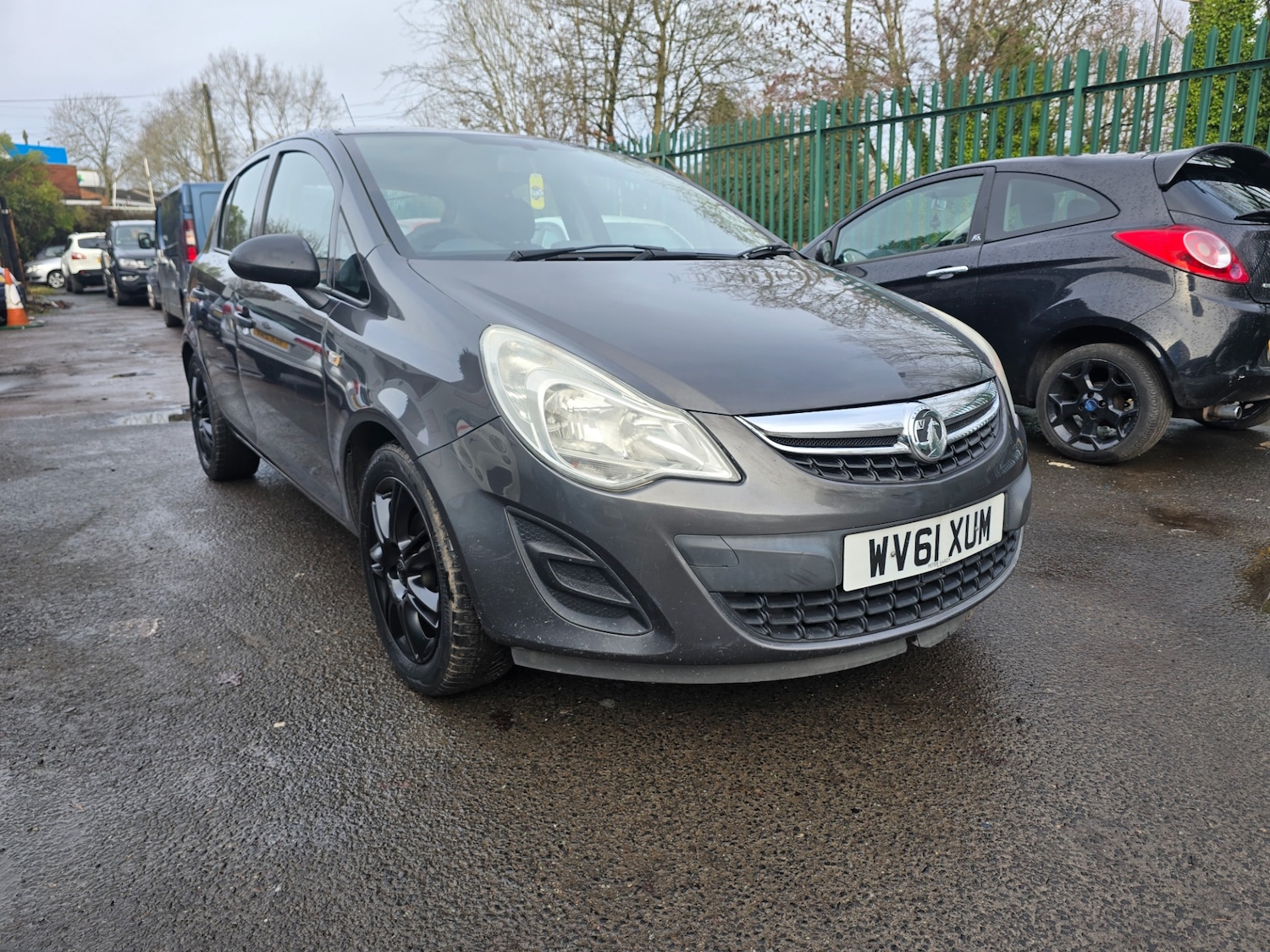 Used Vauxhall Corsa 2011 for sale - 77482355: Photo 2