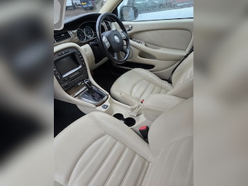 Used Jaguar X-Type 2010 for sale - 76536909: Photo