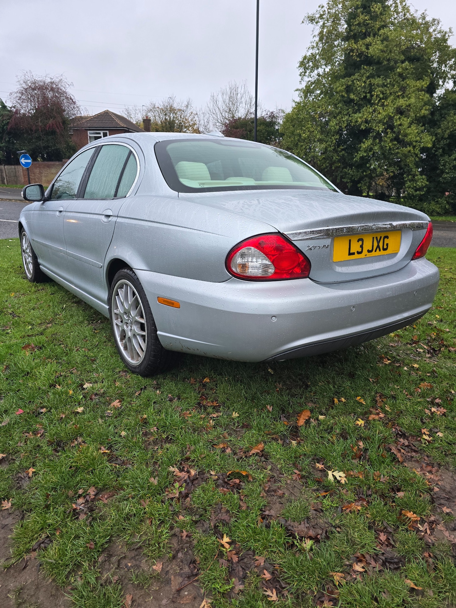 Used Jaguar X-Type 2010 for sale - 76536909: Photo 8