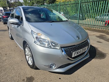 Used Peugeot 208 2014 for sale - 79839145: Photo