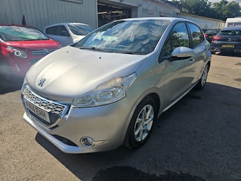 Used Peugeot 208 2014 for sale - 79839145: Photo