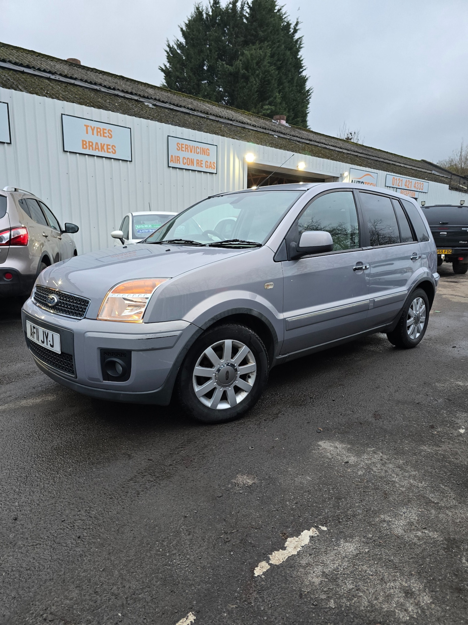 Used Ford Fusion 2011 for sale - 77370196: Photo 2