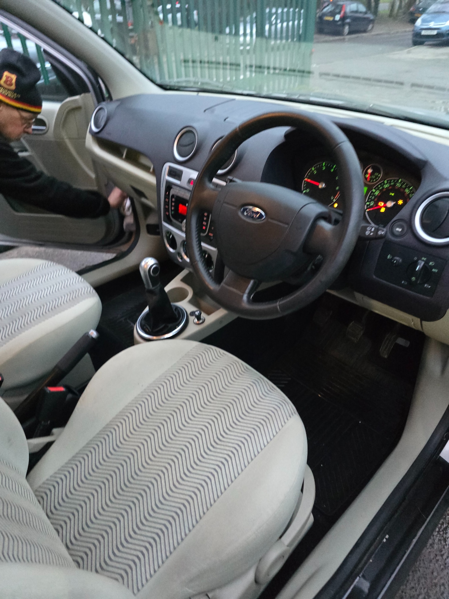 Used Ford Fusion 2011 for sale - 77370196: Photo 7