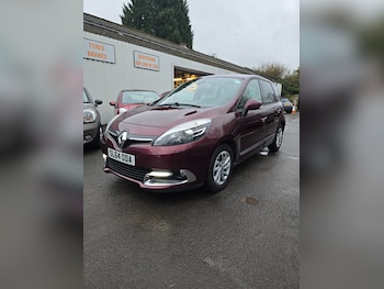 2014 (64) - 1.5 dCi Dynamique TomTom Energy 5dr [Start Stop]