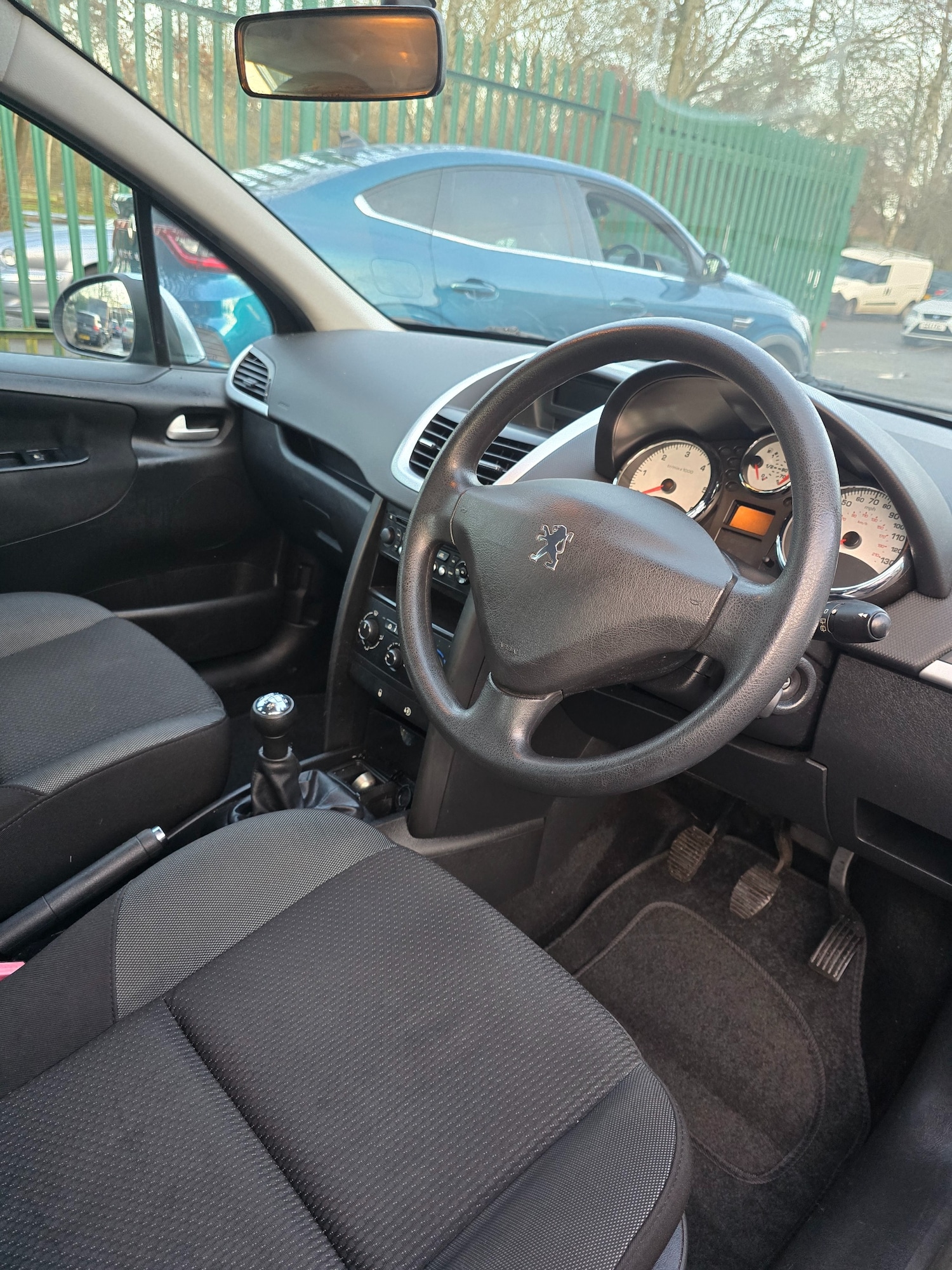 Used Peugeot 207 2009 for sale - 76738719: Photo 11