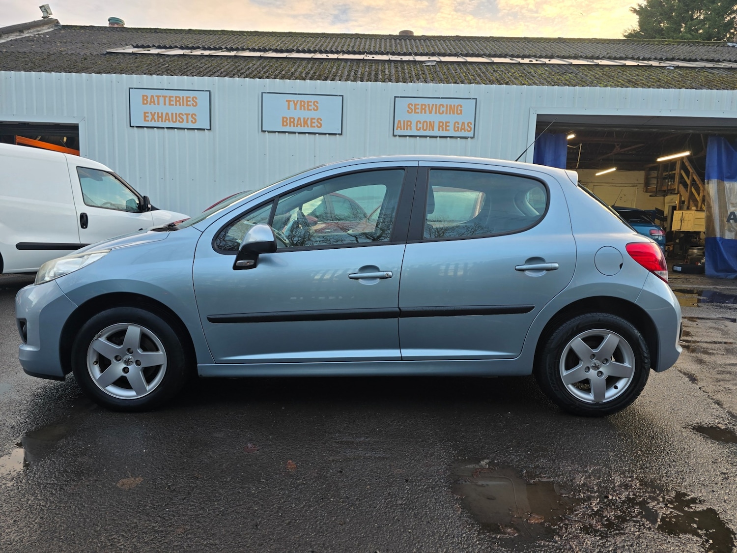 Used Peugeot 207 2009 for sale - 76738719: Photo 7