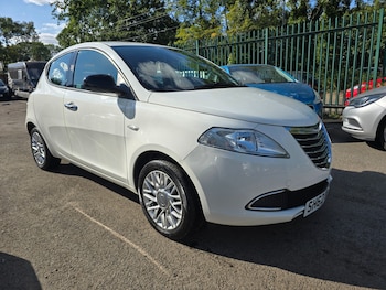 Used Chrysler Ypsilon 2012 for sale - 79471210: Photo