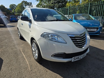 Used Chrysler Ypsilon 2012 for sale - 79471210: Photo