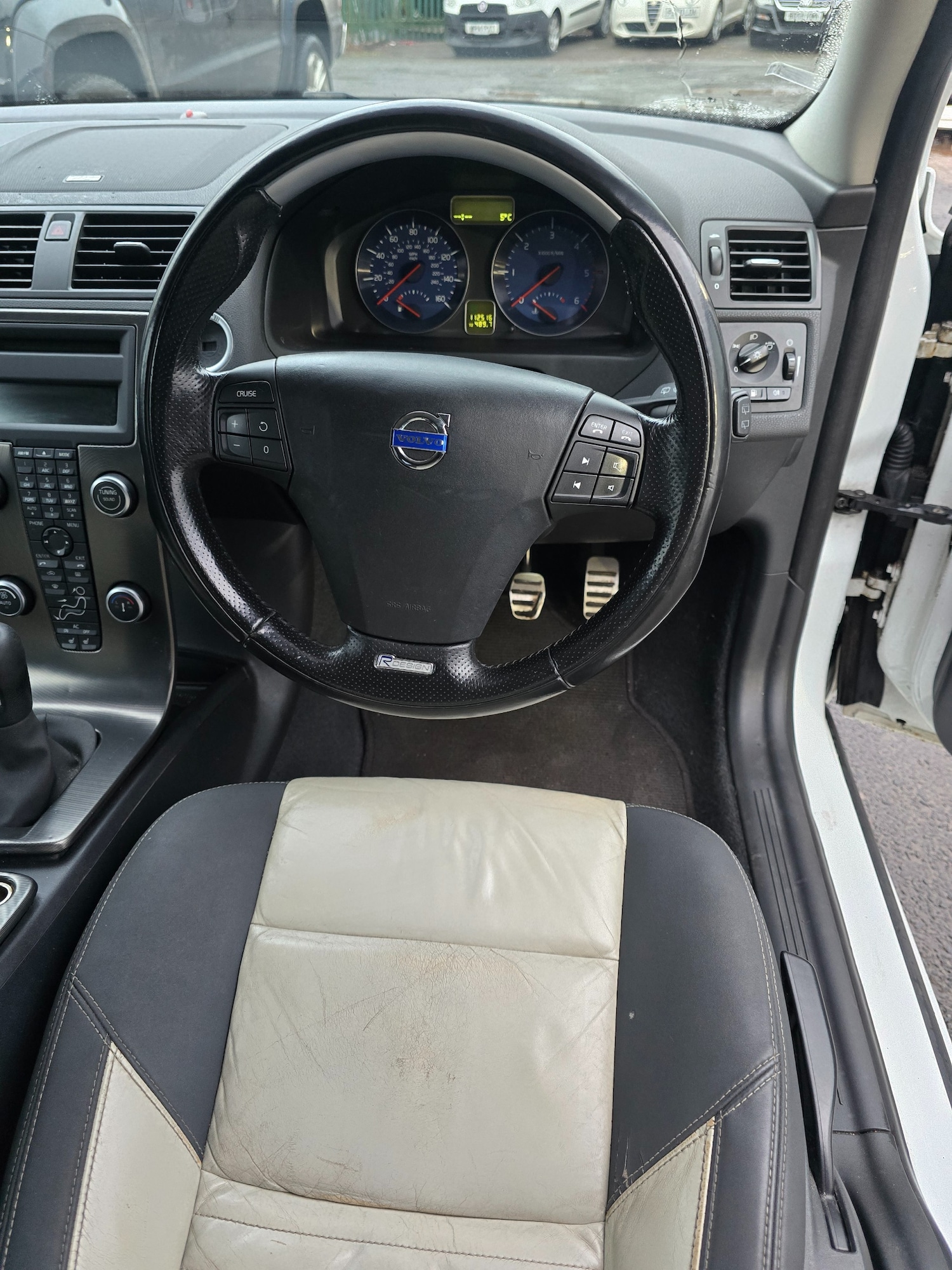 Used Volvo C30 2011 for sale - 77237199: Photo 11