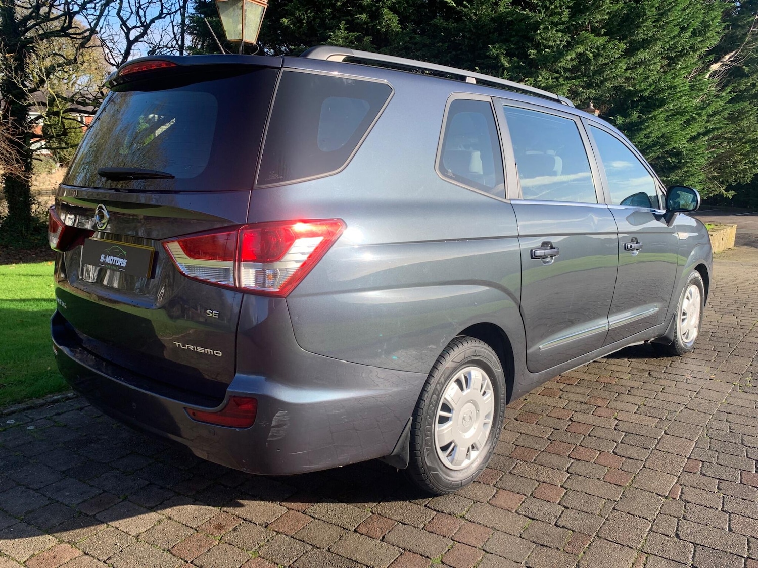 Used Ssangyong Turismo 2018 for sale - 76632797: Photo 16