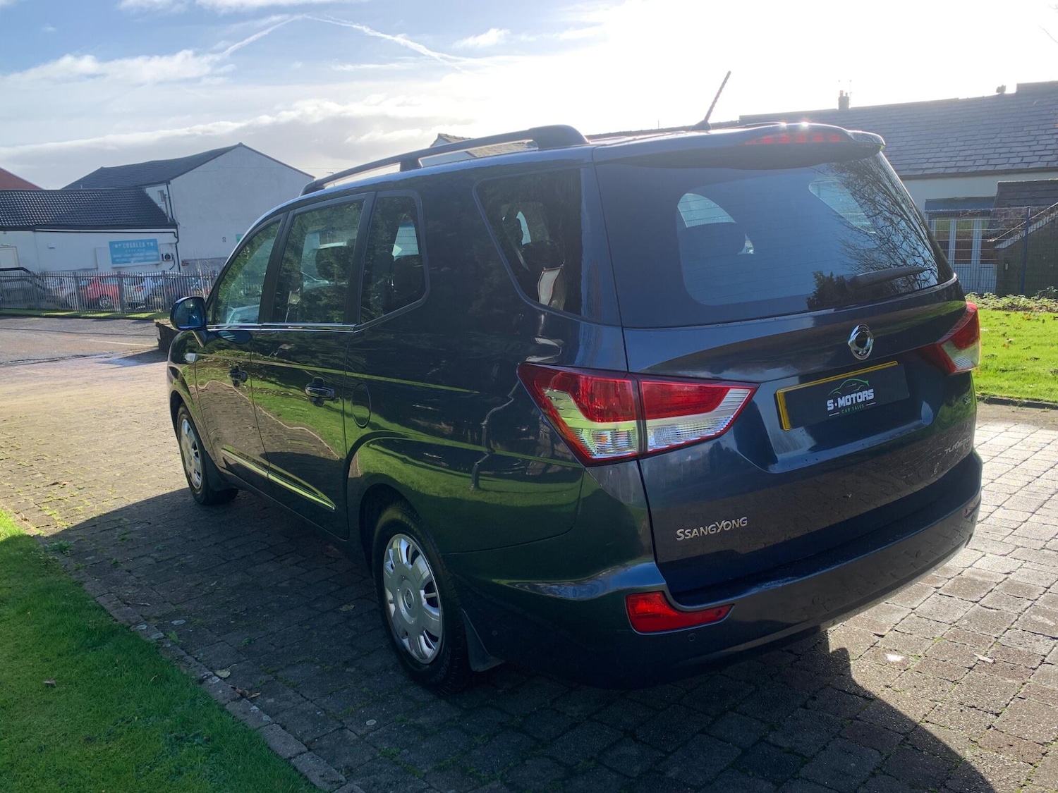 Used Ssangyong Turismo 2018 for sale - 76632797: Photo 4