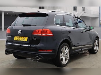 Used Volkswagen Touareg 2012 for sale - 76633204: Photo