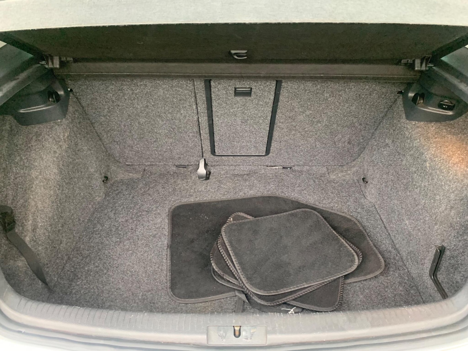 Used Volkswagen Golf 2012 for sale - 76633646: Photo 35