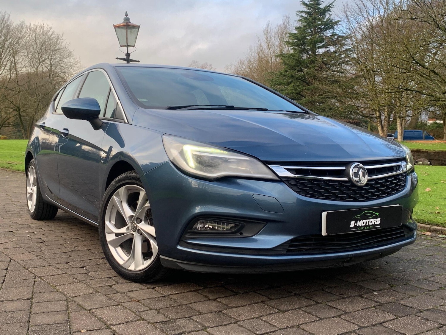 Used Vauxhall Astra 2016 for sale - 76759380: Photo 1