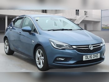 2016 (16) - 1.6 CDTi 16V 136 SRi Nav 5dr