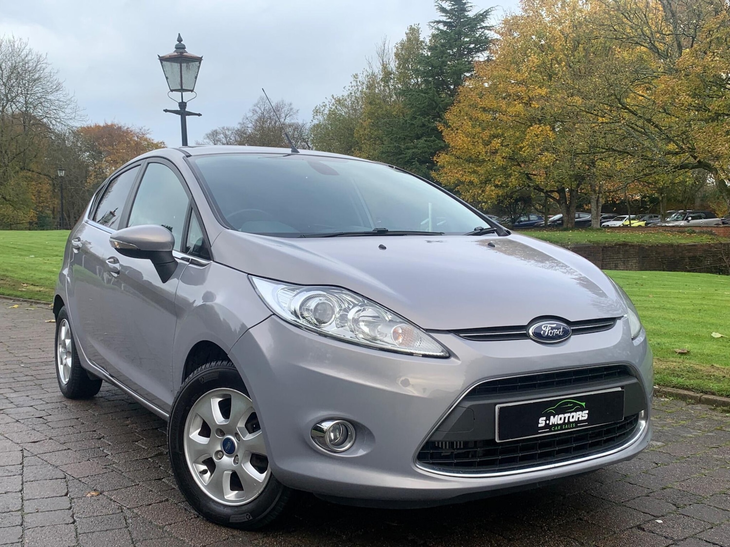 Used Ford Fiesta 2012 for sale - 76633578: Photo 2